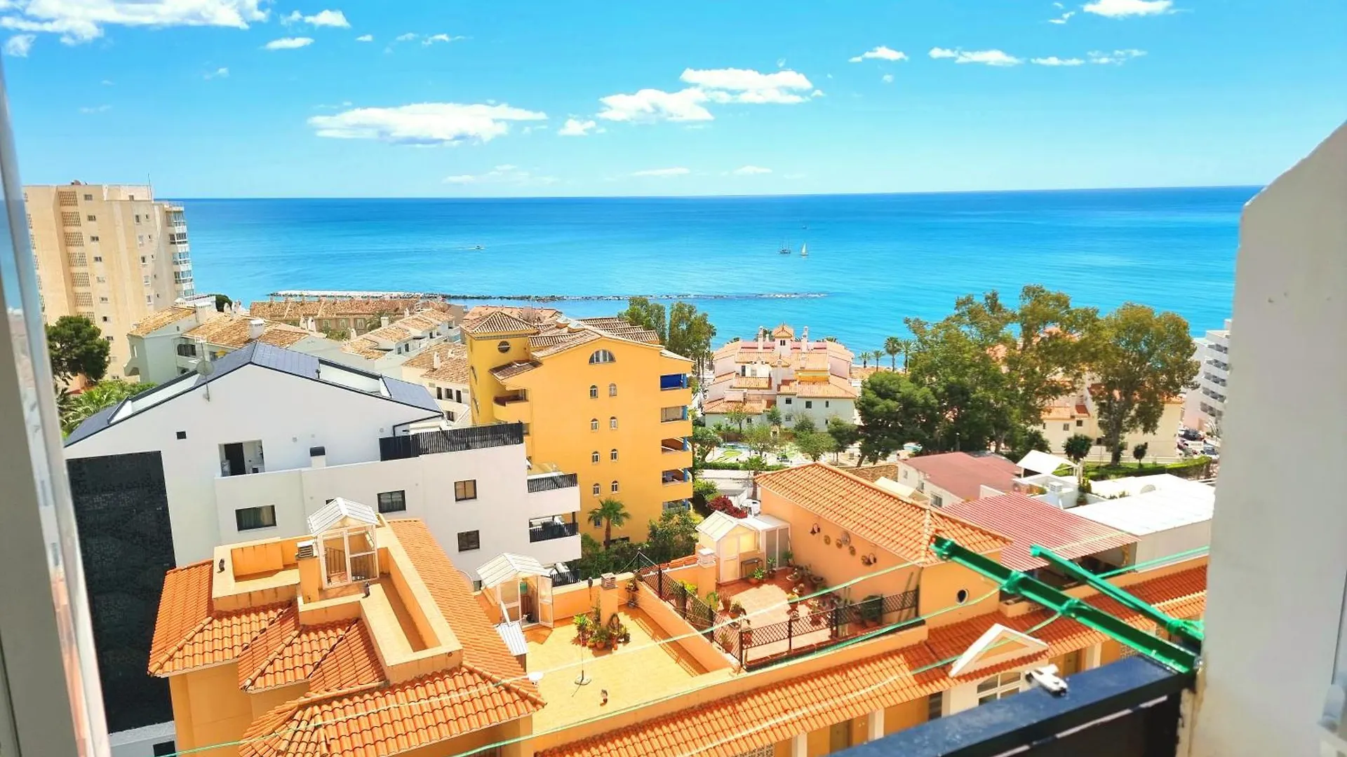 Estudio Las Naciones Bellavista Benalmádena Spagna